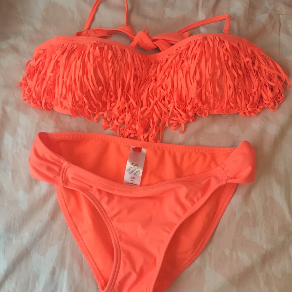 Brand new “Gossip” bikini